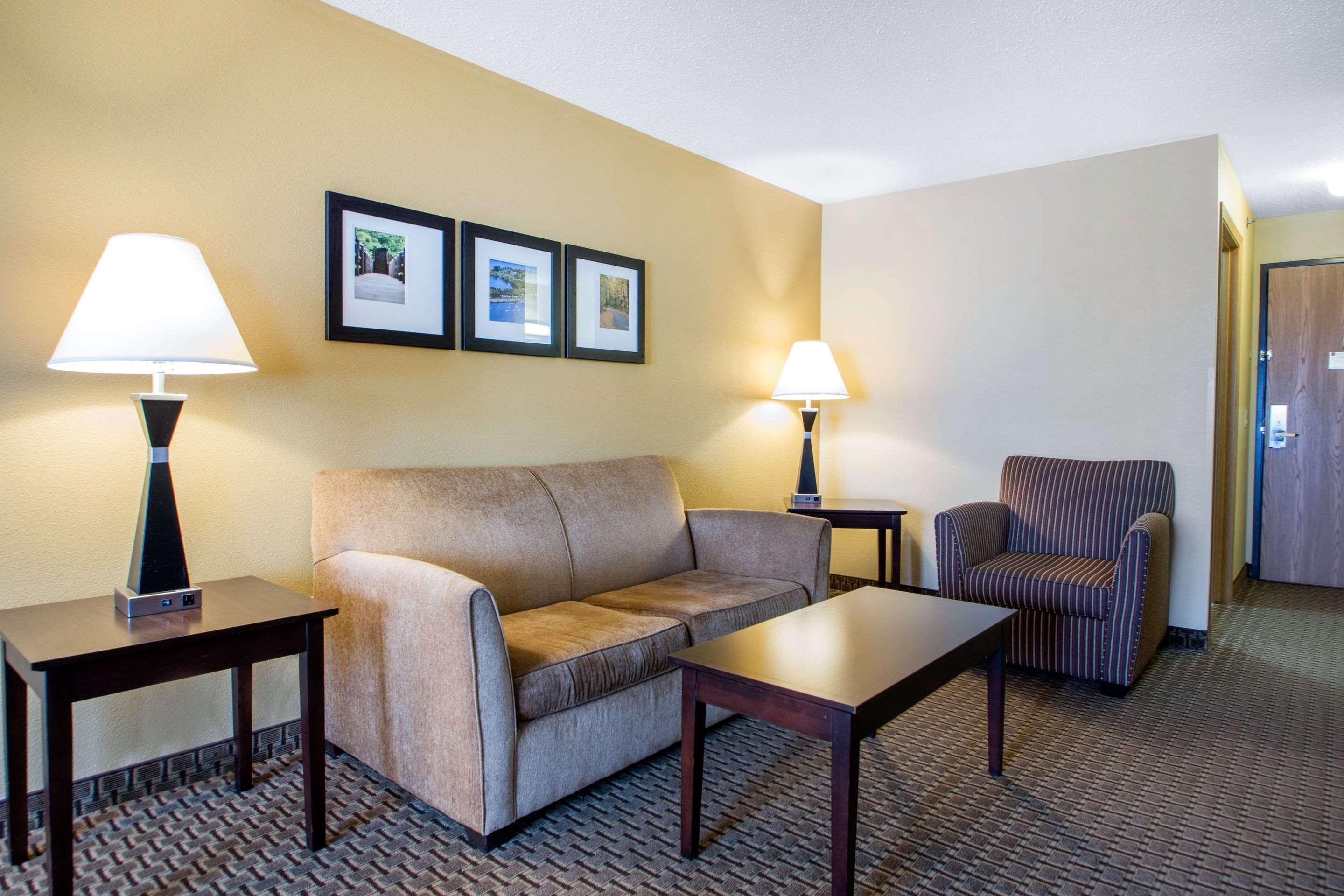 Comfort Suites Wisconsin Dells Area Портедж Экстерьер фото